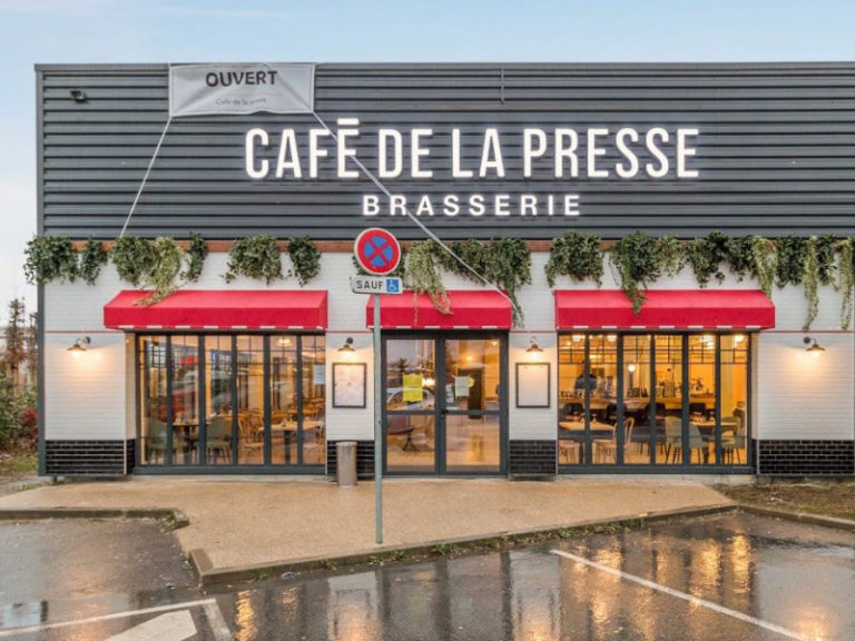 Devanture de la brasserie "Café de la Presse" de Villabé