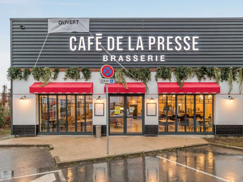 Devanture de la brasserie "Café de la Presse" de Villabé