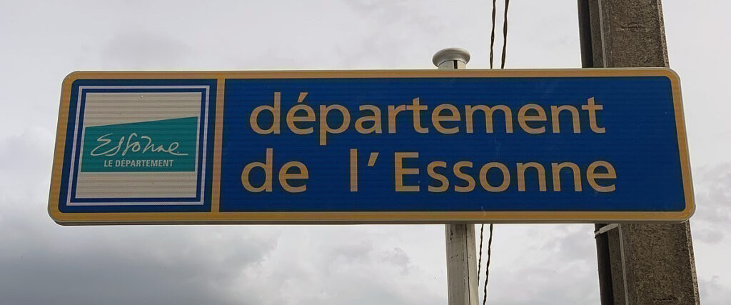 Panneau routier signalant l'entrée du département de l'Essonne à Wissous