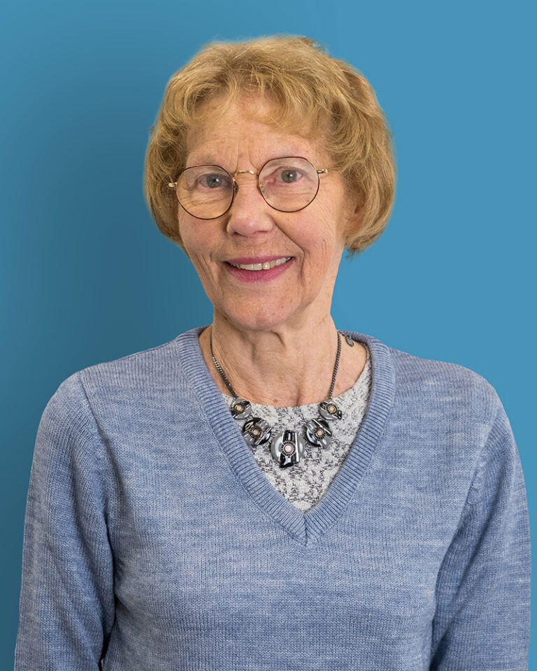 Arlette Pin, Conseillère municipale Déléguée chargée de l'Aide Alimentaire et des Solidarités